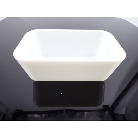 Vintage Pyrex Butterprint Amish White Turquoise 1 1/2 Pint Ovenware 0502 No Lid - Picture 9 of 9